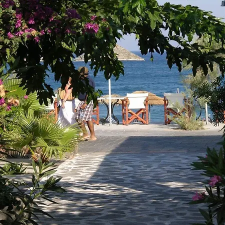 Santorini Reflexions Sea מלון דירות 3*